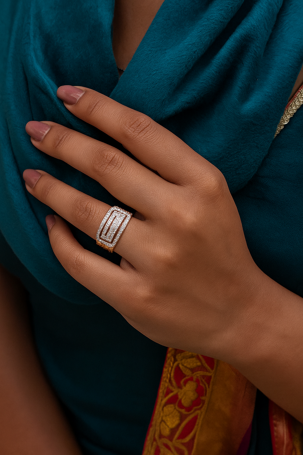 Dual Row Diamond-Cut Gold Ring