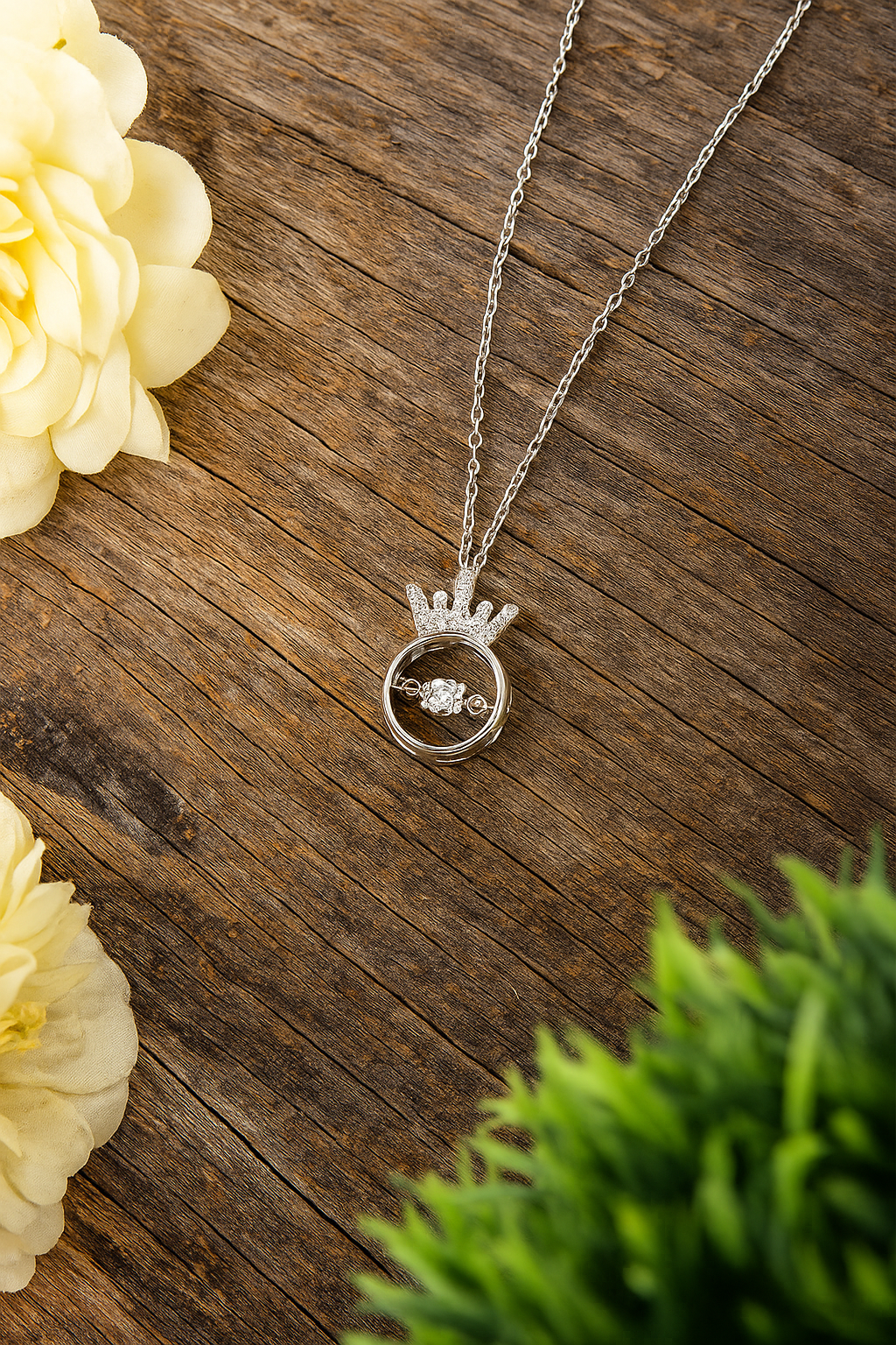 Crown Circle Pendant Necklace