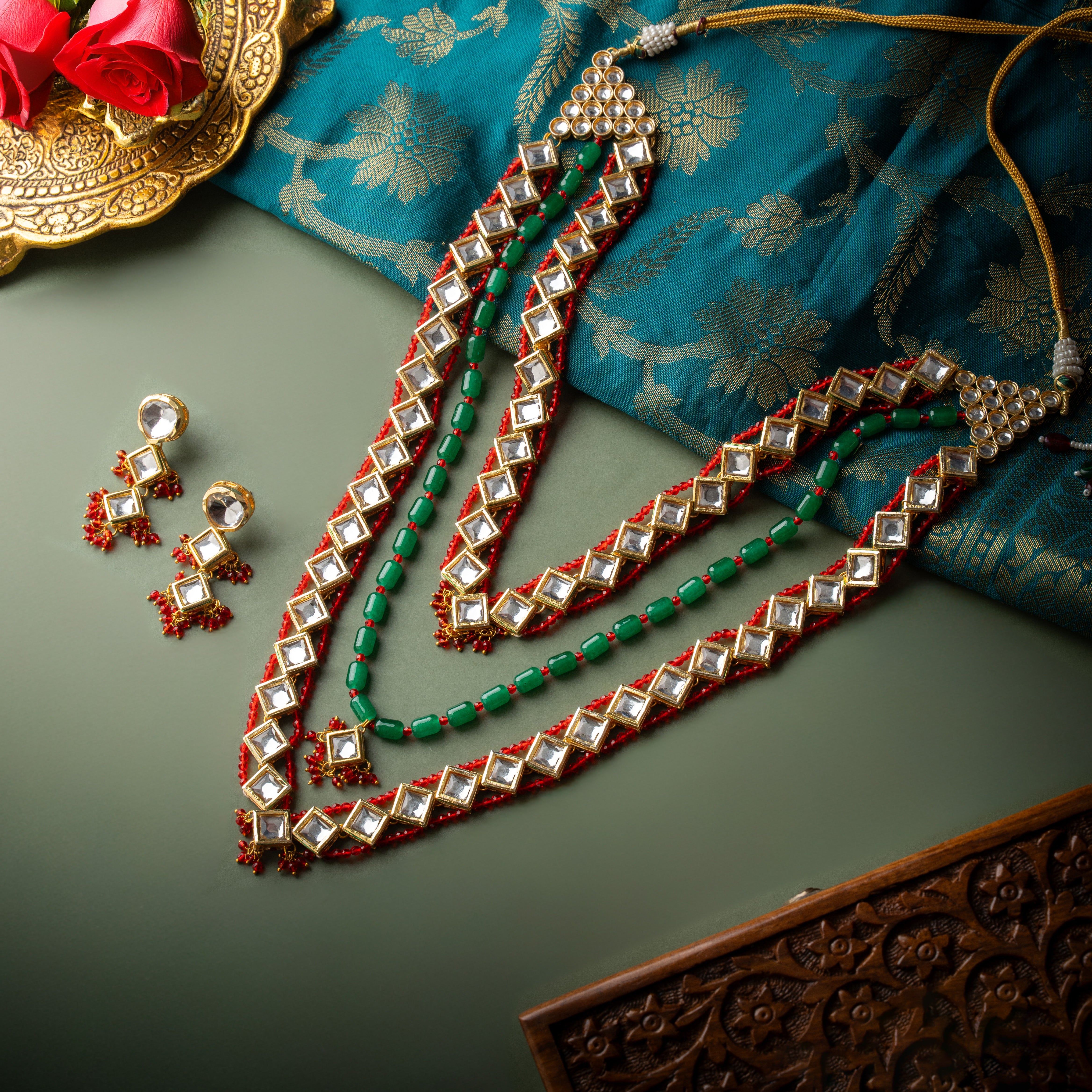 Regal Emerald Necklace Set