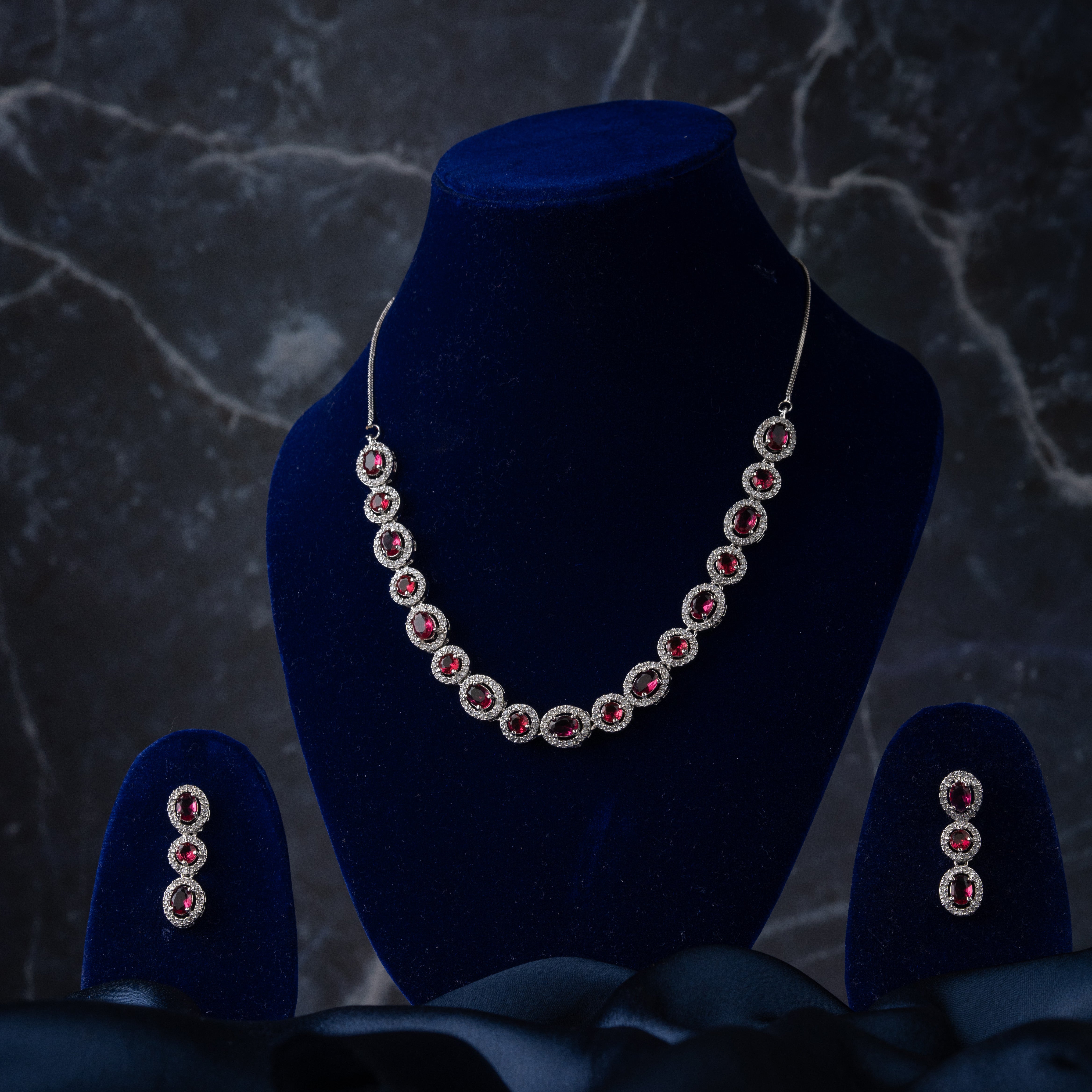Scarlet Elegance Necklace Set