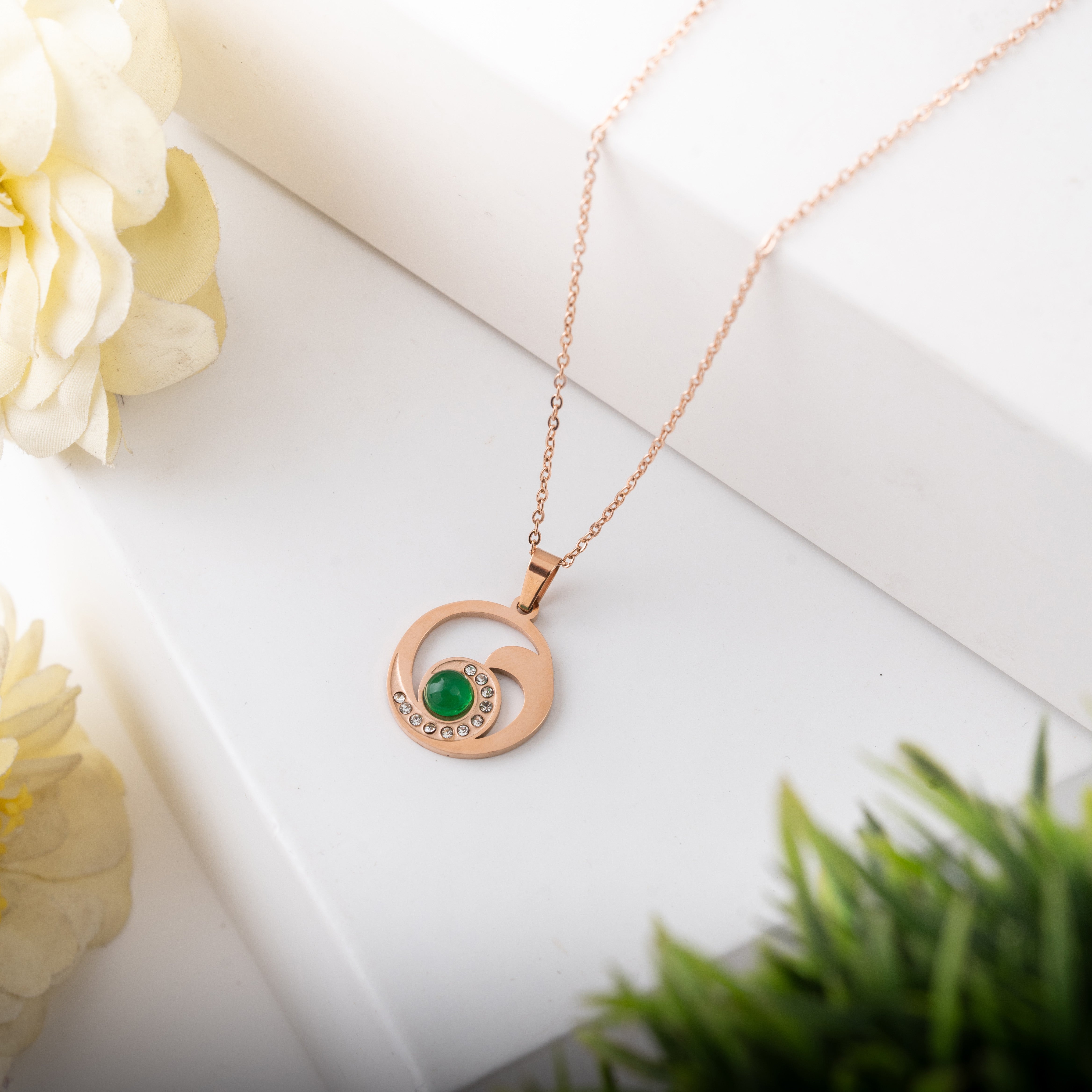 Emerald Swirl Pendant