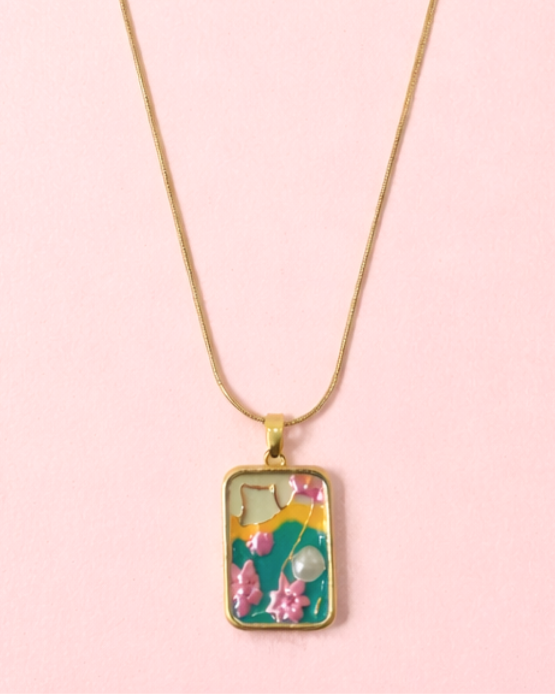 Dreamy : Gold Plated Pendant