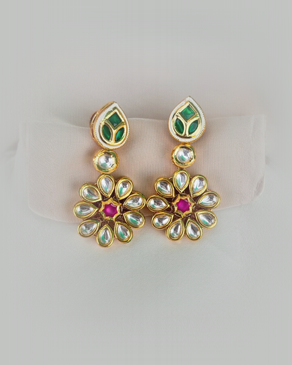 Asteya : Gold Plated Kundan Necklace Set