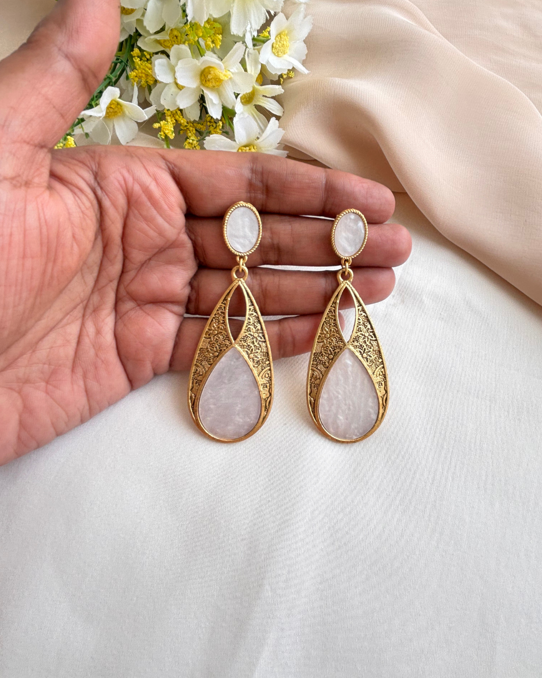 Nedya : Brass Earrings
