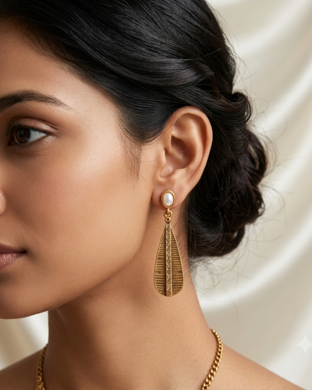 Vana : Brass Earrings