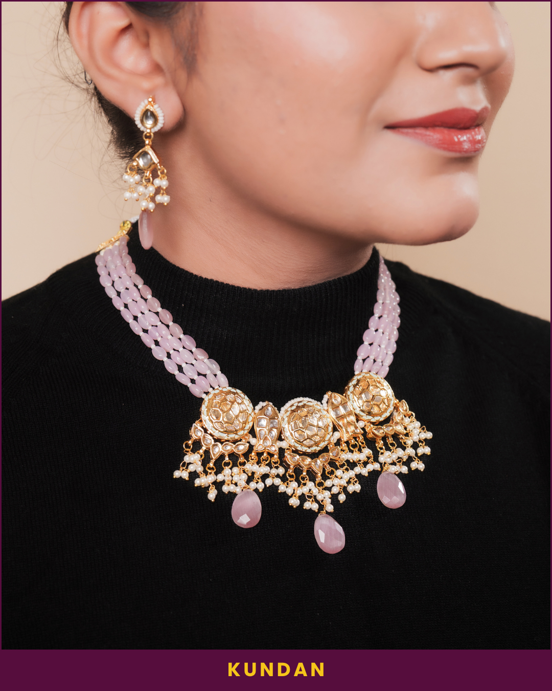 Avia : Kundan Necklace Set