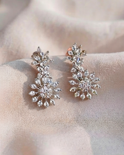 Iraaj : Silver Plated AD Necklace Set