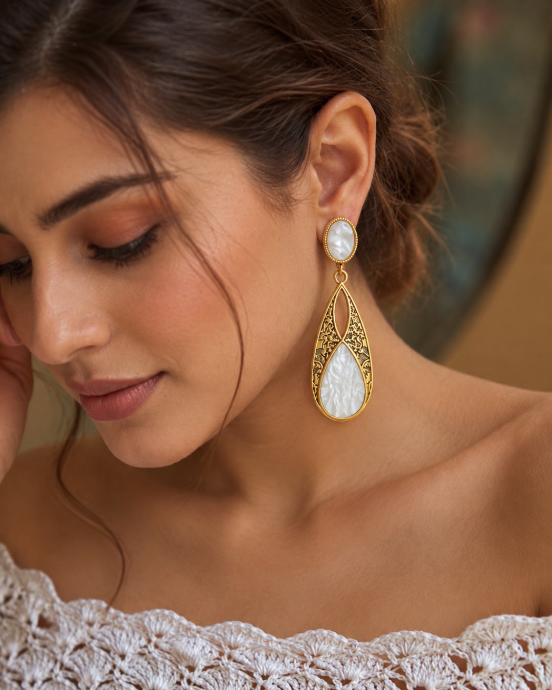 Nedya : Brass Earrings