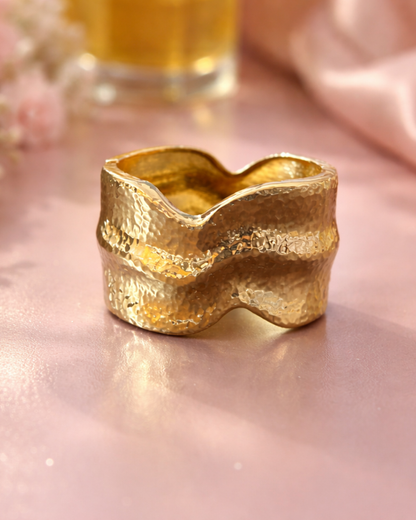 Koa : Gold Plated Hammered Openable Cuff
