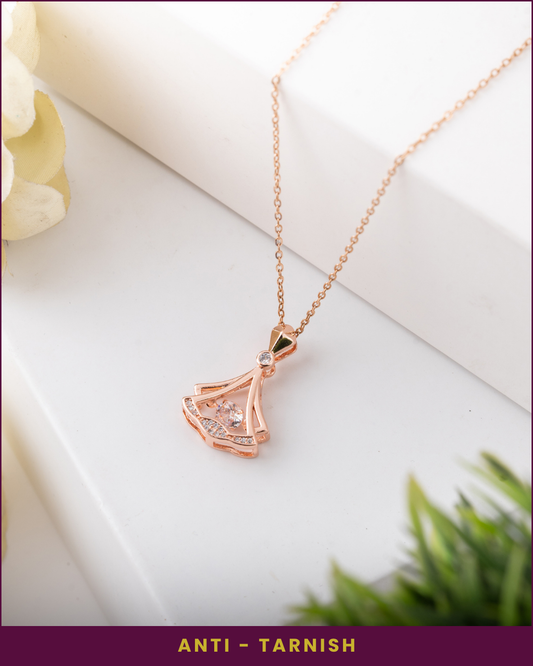 Elegant Fan : Anti Tarnish Pendant