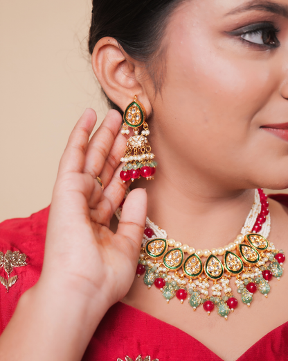 Swaraag : Kundan Necklace Set