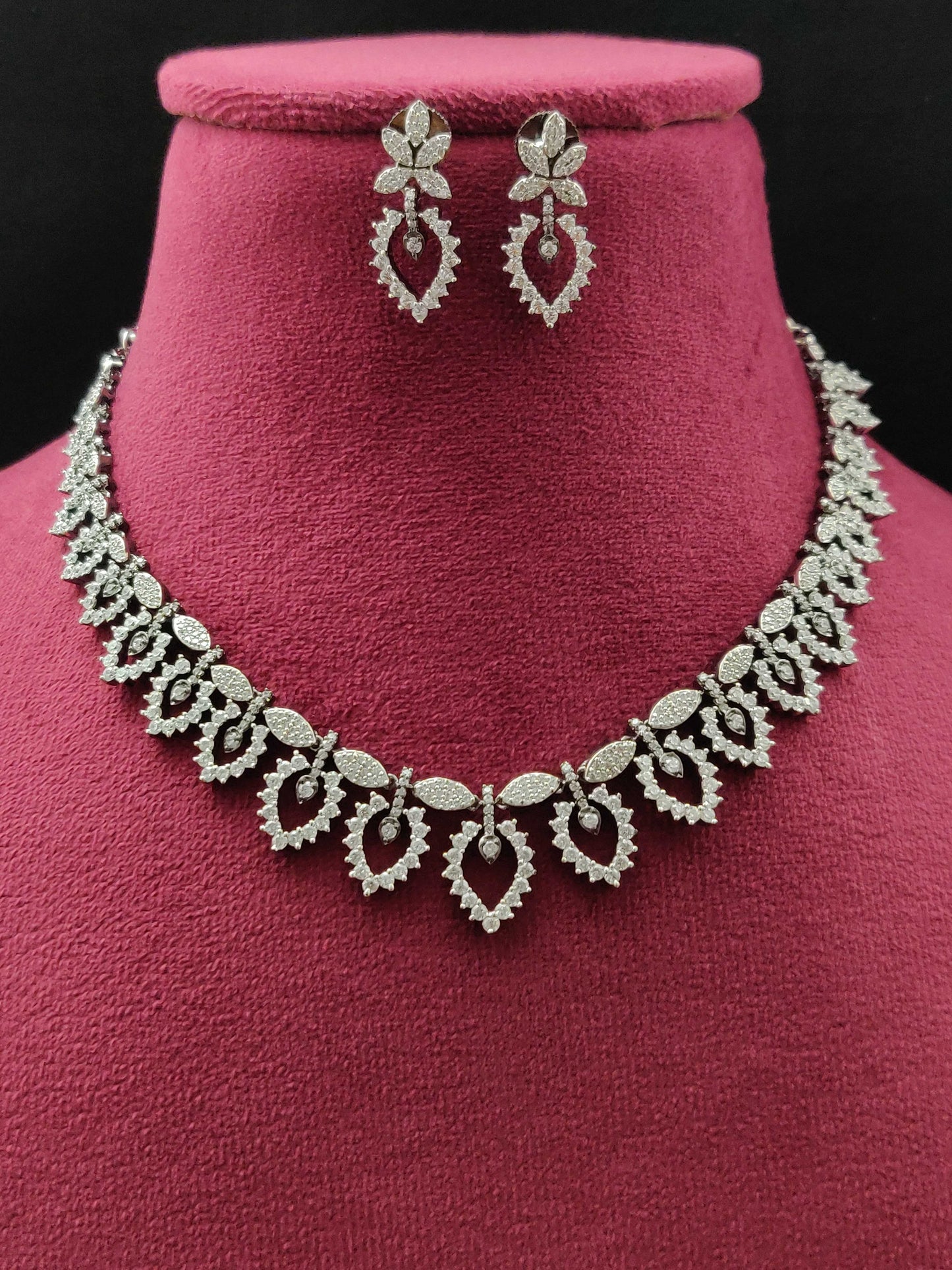 Ahvi : Silver Plated AD Necklace Set