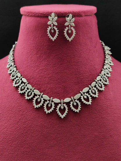 Ahvi : Silver Plated AD Necklace Set