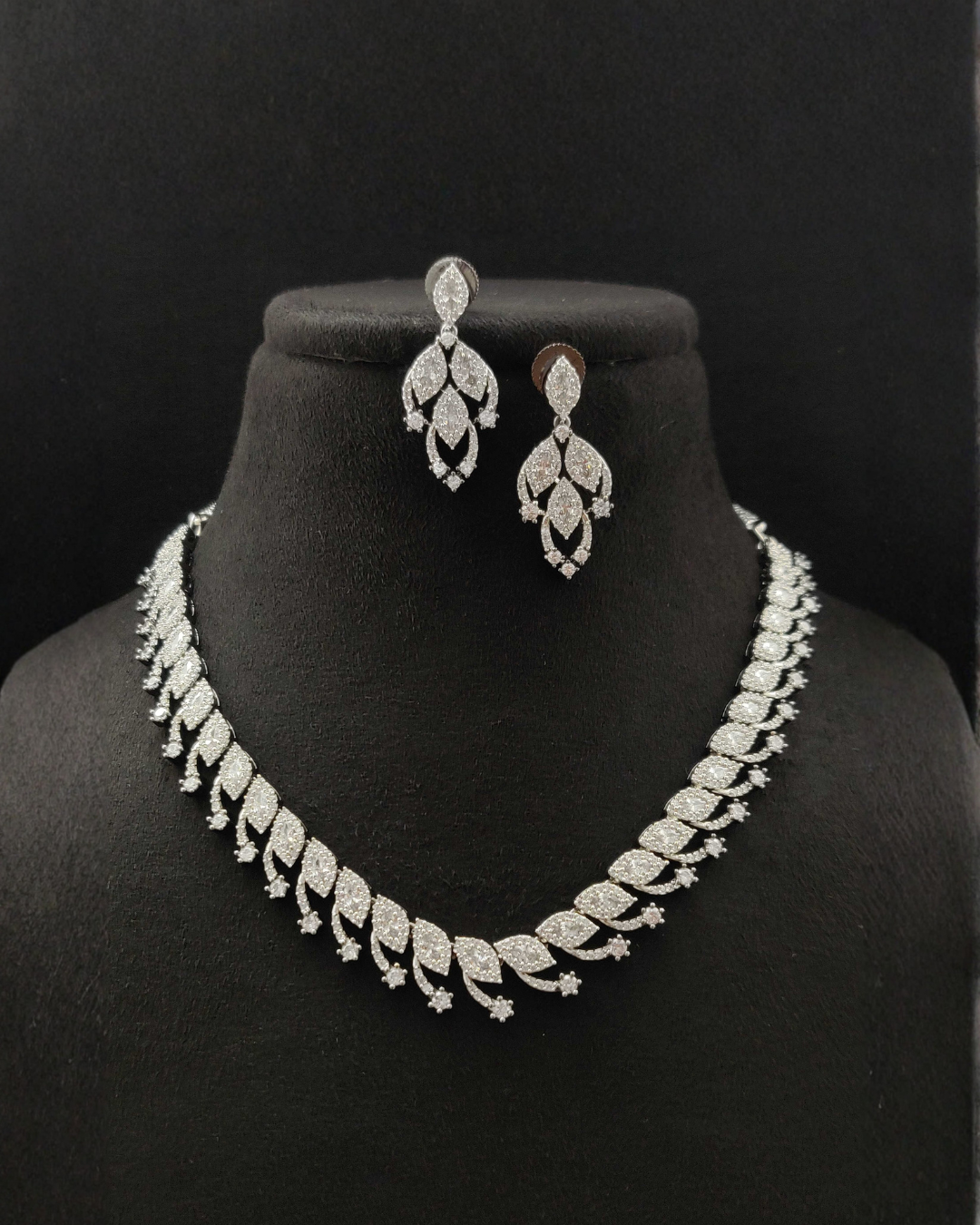 Arth : Silver Plated AD Necklace Set