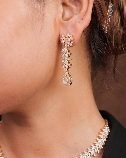 Nurvi : Gold Plated AD Necklace Set