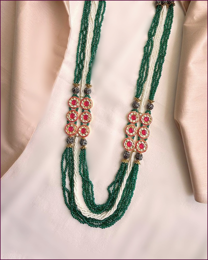 Anabia : Kundan Moti Necklace Set