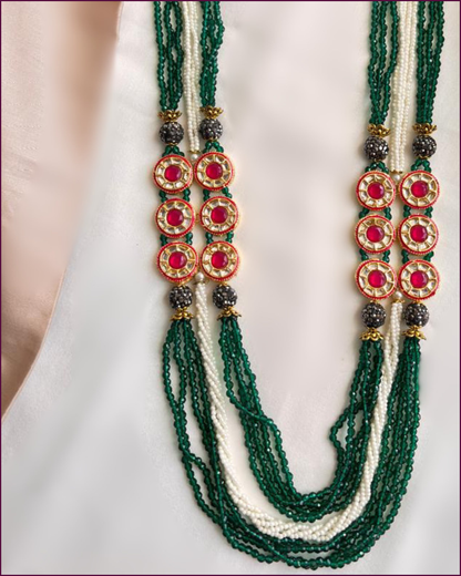 Anabia : Kundan Moti Necklace Set