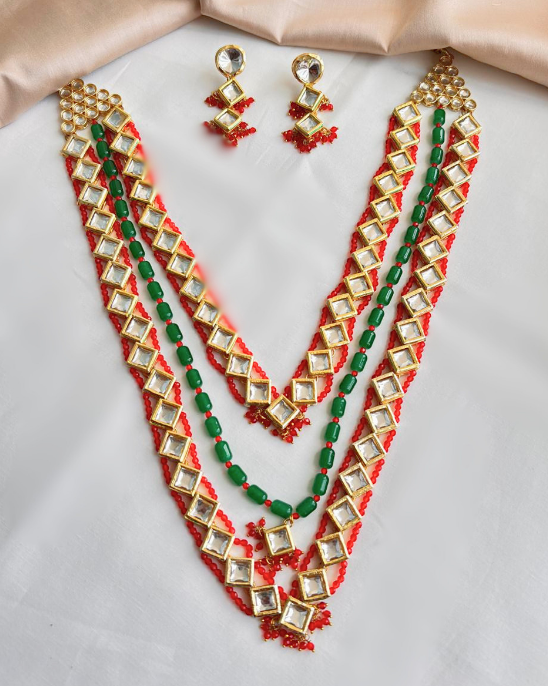 Maeri : Kundan Beads Neckalce Set