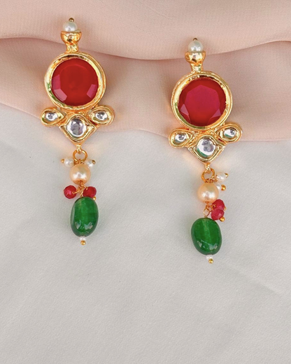 Aya : Gold Plated Kundan Necklace Set