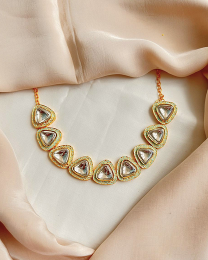 Vreea : Kundan Necklace Set