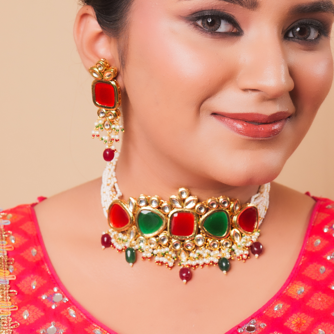 Regal Kundan Choker Necklace Set
