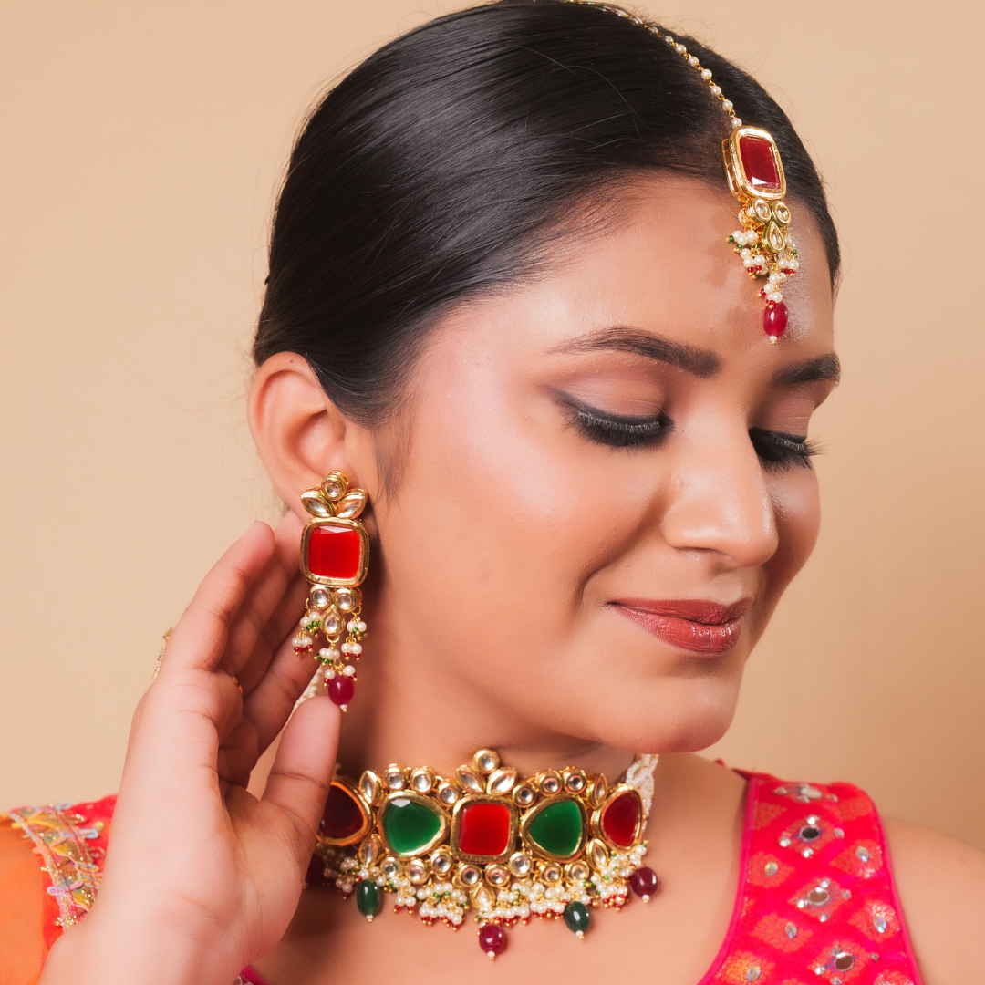 Regal Kundan Choker Necklace Set